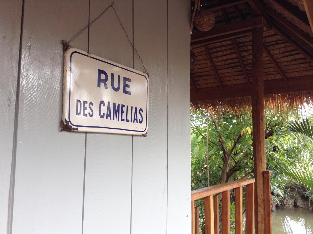 Retro Kampot Guesthouse Bagian luar foto